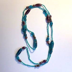 🍄 Turquoise Coloured Beaded Necklace